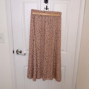 Elegant Pink Patterned Skirt